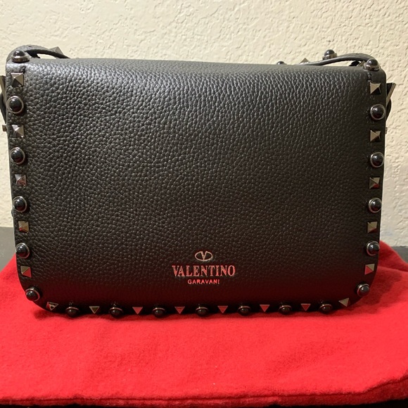 Black Valentino Rockstud Bag - Picture 3 of 10